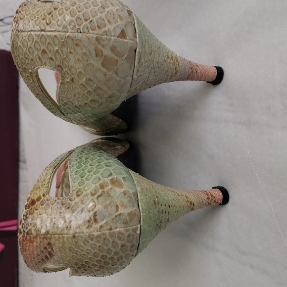 STUART Weitzman For Mr Seymour Snake Skin Peeptoe Heels 8.5 Multicolor in Box EU - Picture 10 of 16